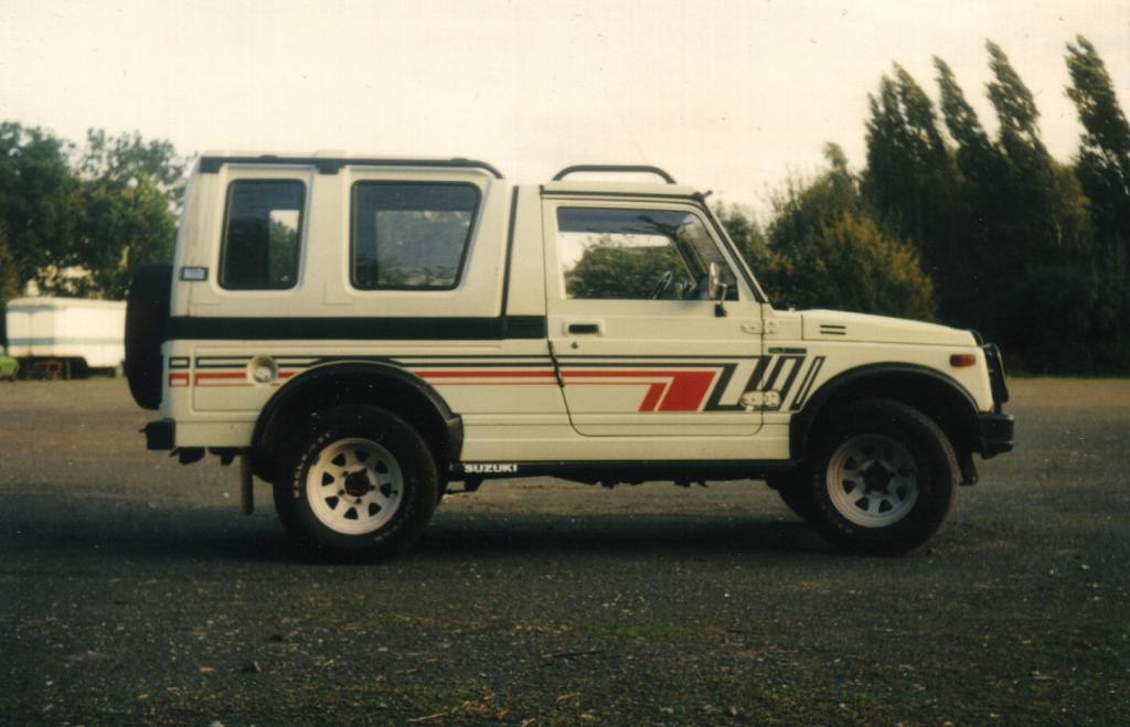 Suzuki_SJ 413.jpg
