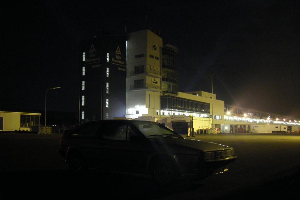 STH70208.jpg