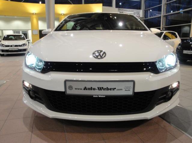 Scirocco_R-Line Exteriuer+Xenon2.JPG